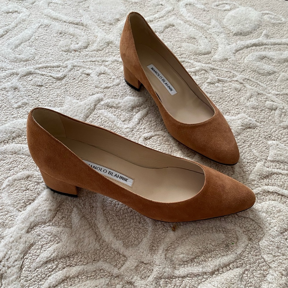 Manolo Blahnik listony suede low heel pumps 38